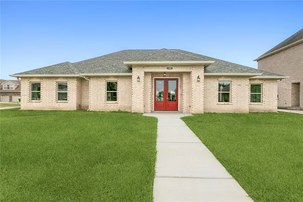 $550,000 | 1701 Heatherwood Drive, Harvey, LA 70058