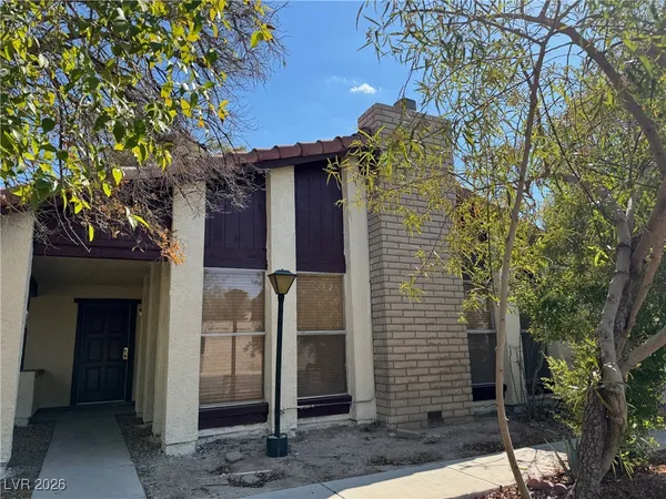 $2,345 | 5461 Supai Drive, Las Vegas, NV 89103