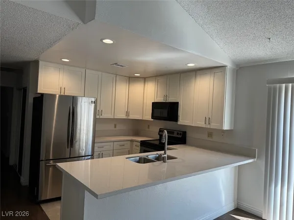 $2,345 | 5461 Supai Drive, Las Vegas, NV 89103