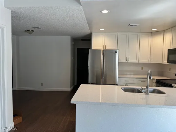 $2,345 | 5461 Supai Drive, Las Vegas, NV 89103