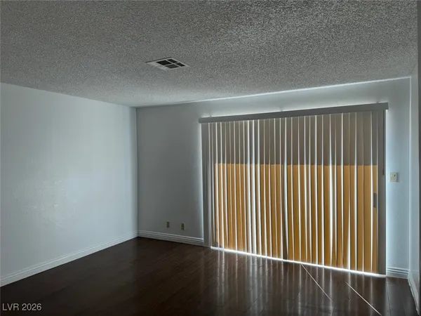 $2,345 | 5461 Supai Drive, Las Vegas, NV 89103
