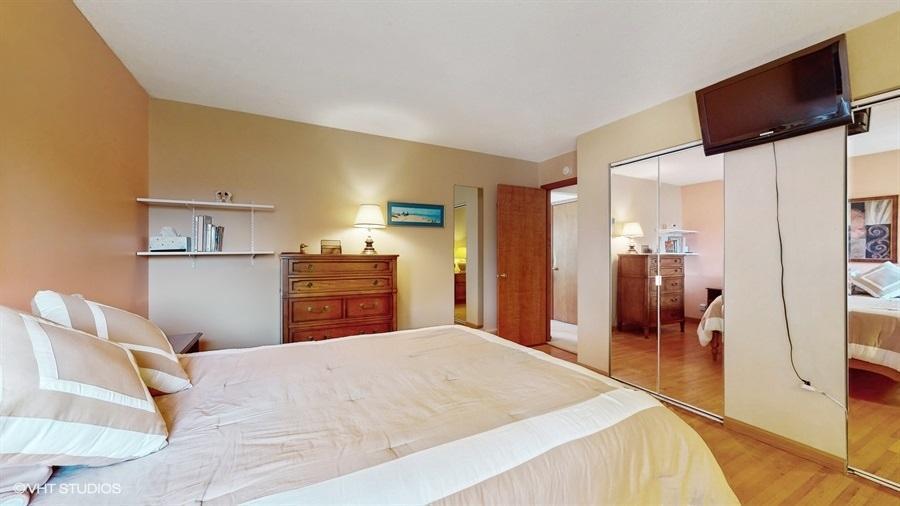 8330 Ewing Road Bloomington, MN 55431 - Photo 16 of 60