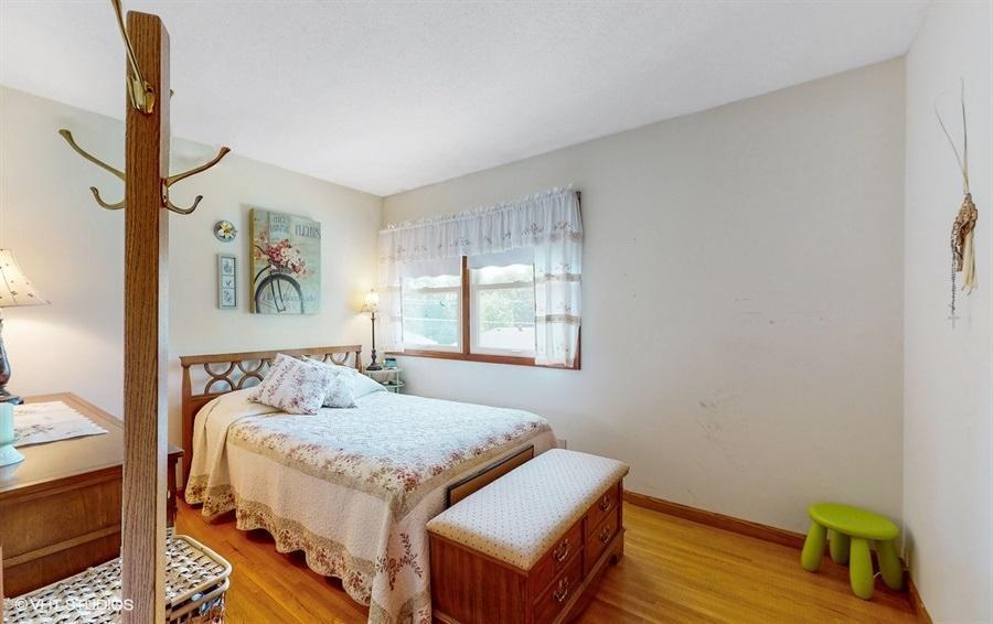 8330 Ewing Road Bloomington, MN 55431 - Photo 17 of 60