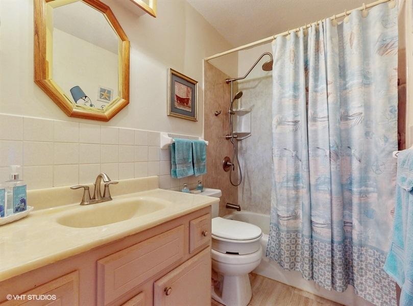 8330 Ewing Road Bloomington, MN 55431 - Photo 20 of 60