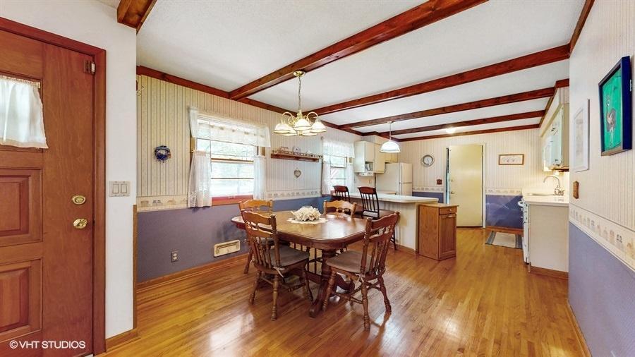 8330 Ewing Road Bloomington, MN 55431 - Photo 6 of 60