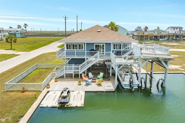 $520,000 | 202 Schooner Drive, Freeport, TX 77541