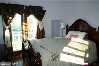 228 Bar Harbor Road Pasadena, MD 21122 - Photo 9 of 12 Bedroom 2
