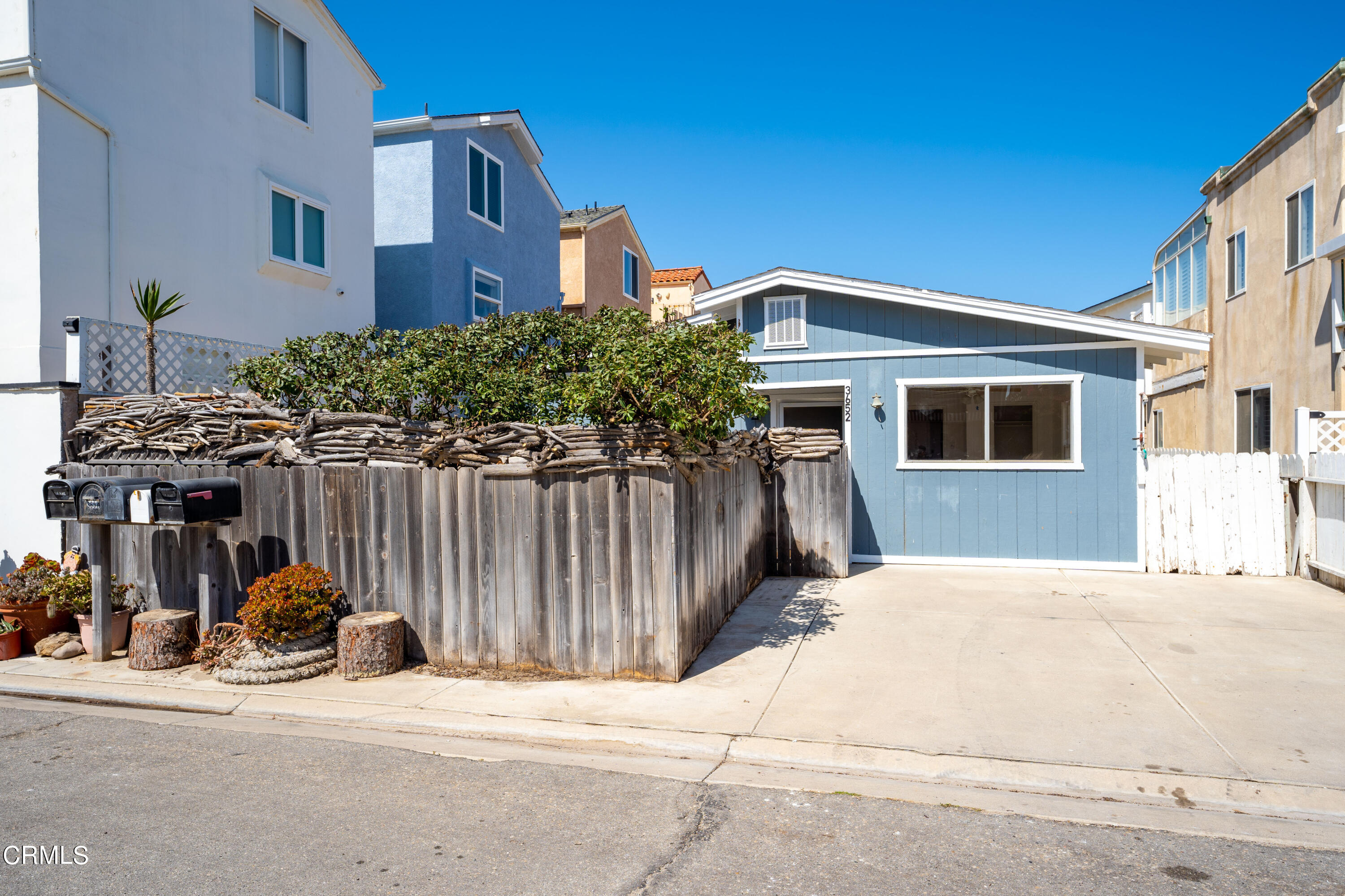 3652 Ocean Drive Oxnard, CA 93035 - Photo 1 of 28 a house view with a outdoor space