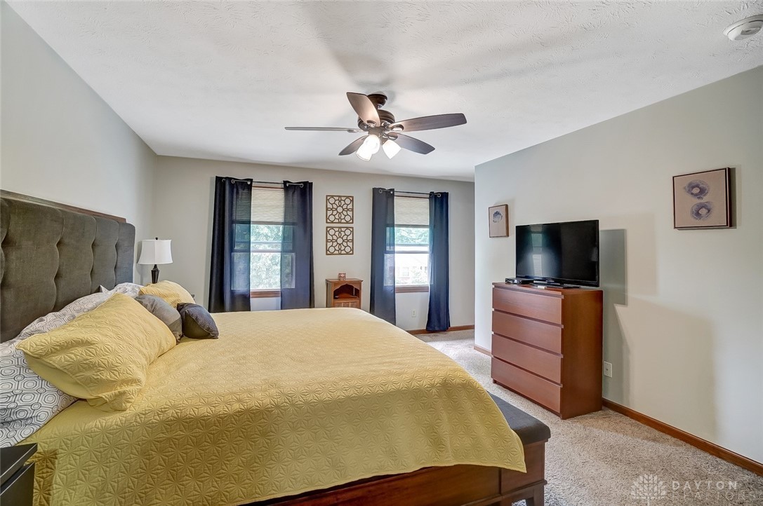1054 Kingsgate Road Springfield, OH 45503 - Photo 34 of 56 Gallery Image 34