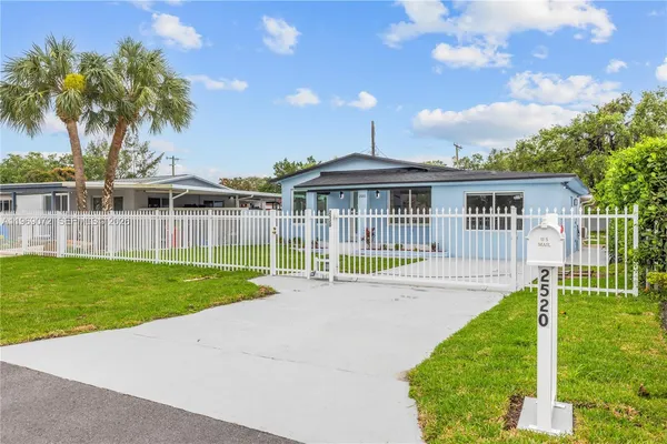 $640,000 | 2520 Northwest 108th Street, Miami, FL 33167