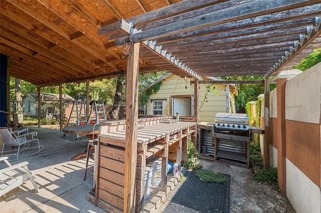 a view of outdoor space