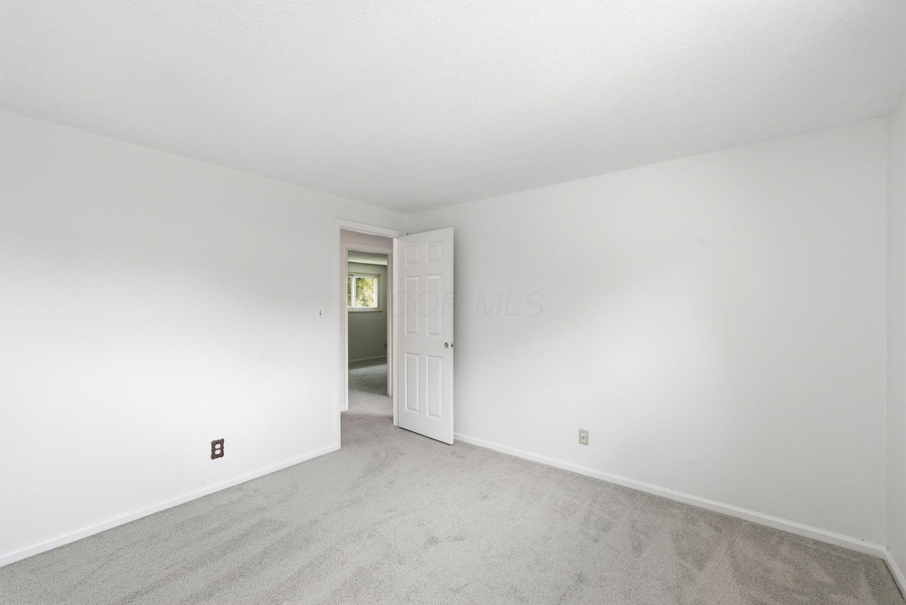 180 Landover Road Columbus, OH 43230 - Photo 54 of 60 bedroom #4