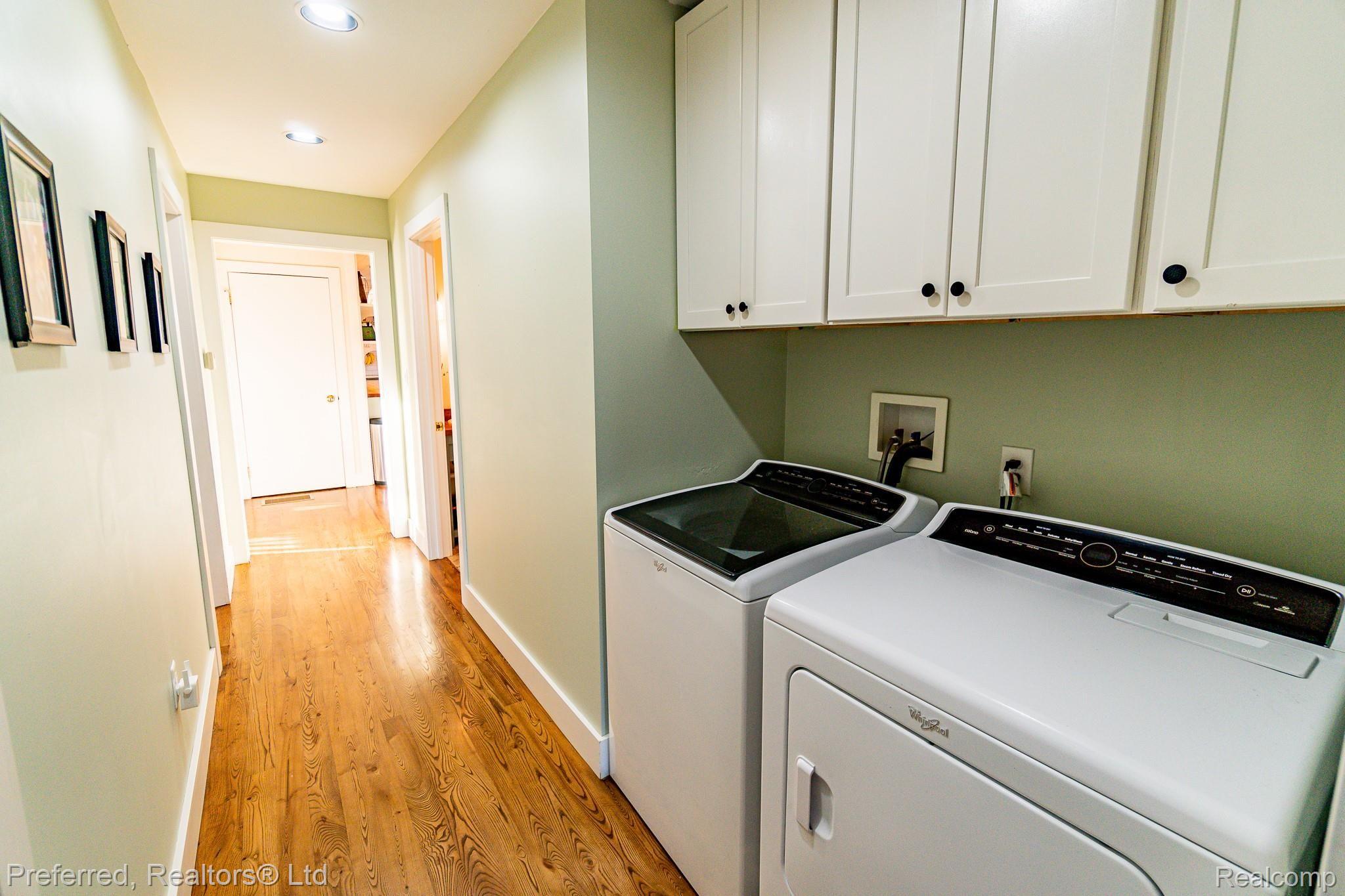 9901 Warren Road Plymouth, MI 48170 - Photo 20 of 39 Warren-24.jpg