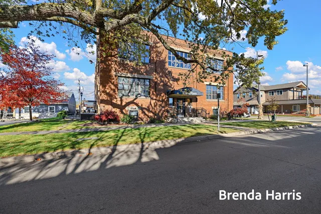 $349,900 | 633 Elliott Avenue, Unit 312, Grand Haven, MI 49417