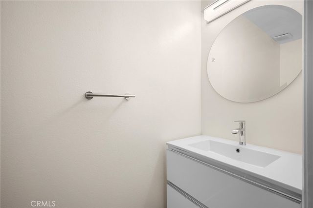 $4,300 | 918 East Harvard Street, Unit C, Glendale, CA 91205