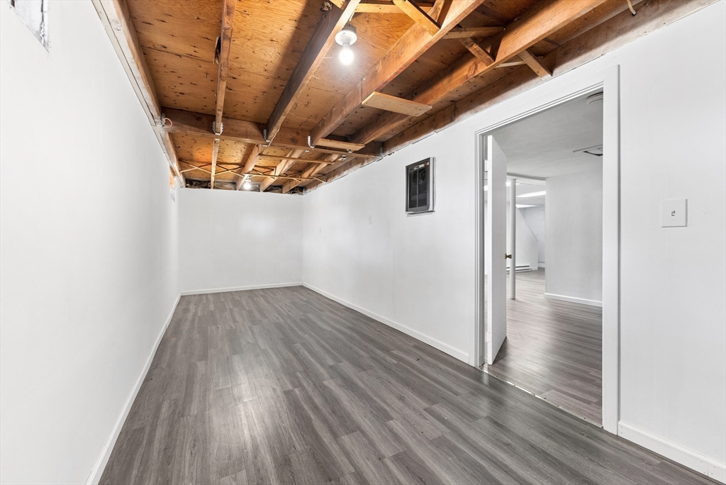 361 Newhouse Street Springfield, MA 01118 - Photo 31 of 42 Gallery Image 31
