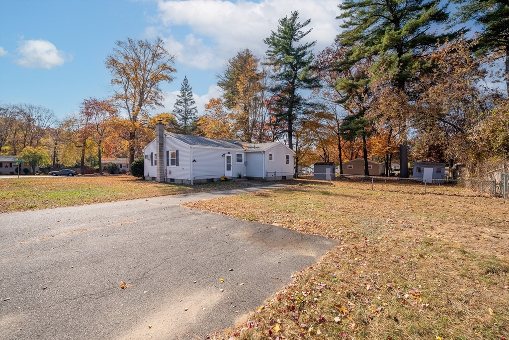 361 Newhouse Street Springfield, MA 01118 - Photo 42 of 42 Gallery Image 42