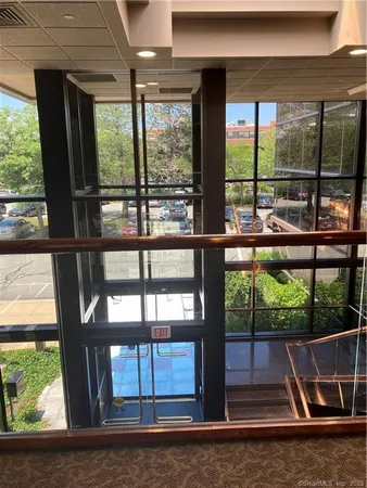 $16 | 5 Shaws Cove, New London, CT 06320