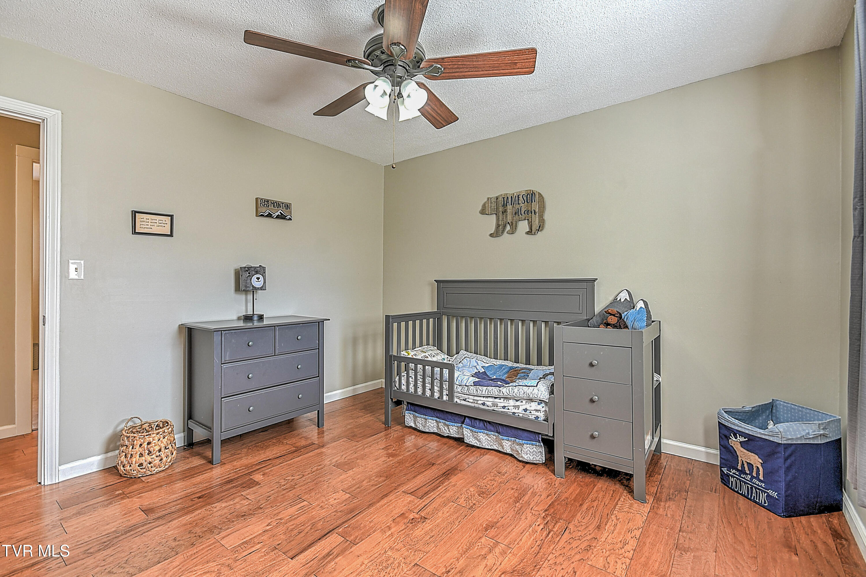 301 Colonial Circle Greeneville, TN 37745 - Photo 16 of 40 301 Colonial Cir JK-18
