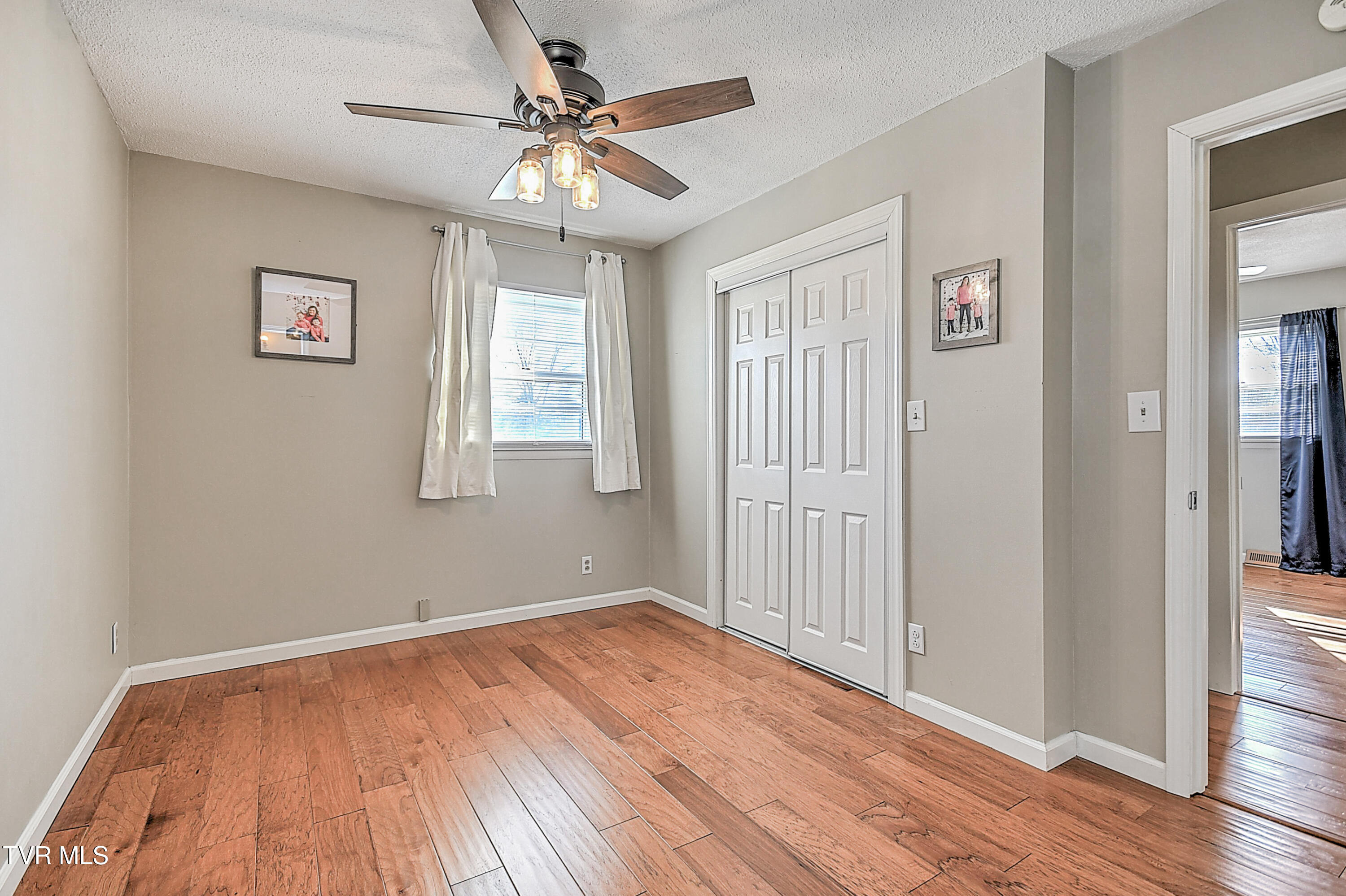 301 Colonial Circle Greeneville, TN 37745 - Photo 25 of 40 301 Colonial Cir JK-27