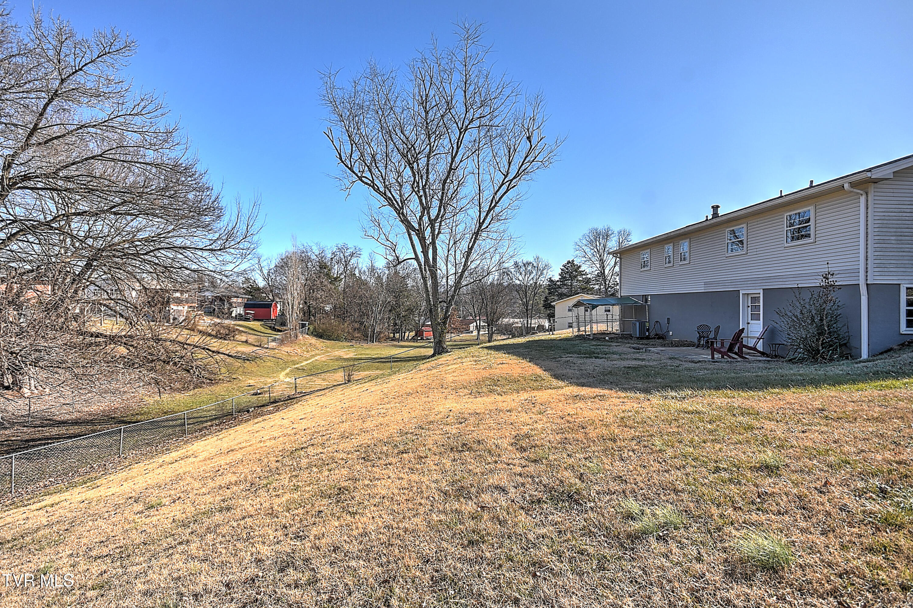 301 Colonial Circle Greeneville, TN 37745 - Photo 37 of 40 301 Colonial Cir JK-40