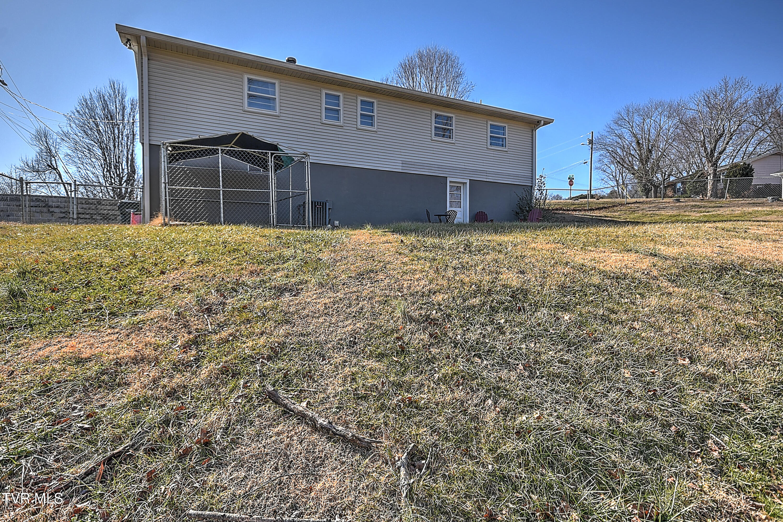 301 Colonial Circle Greeneville, TN 37745 - Photo 38 of 40 301 Colonial Cir JK-41