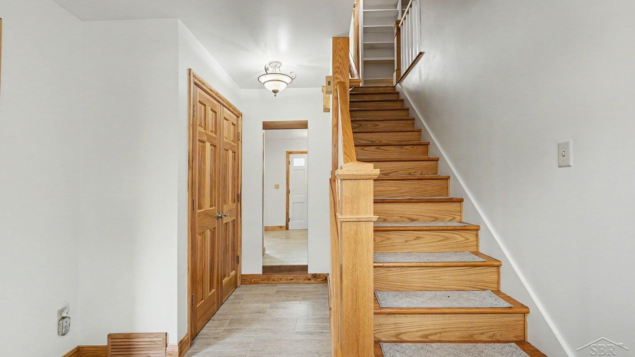 341 Foxboro Road Saginaw, MI 48638 - Photo 5 of 33
