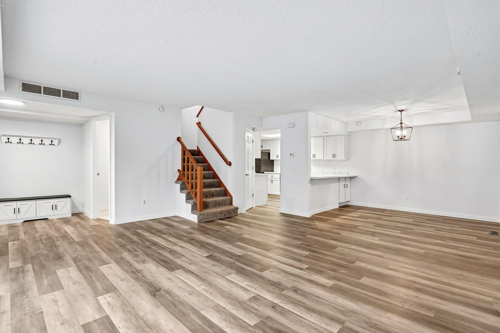 18669 Clear View Court Minnetonka, MN 55345 - Photo 12 of 34