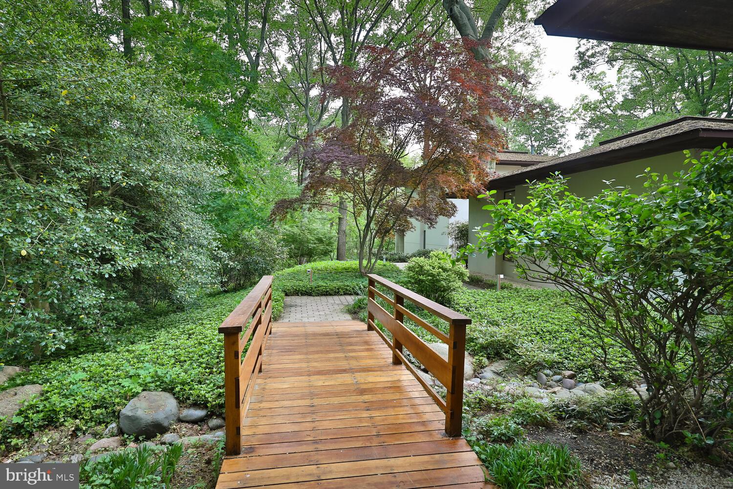 4126 Apalogen Road Philadelphia, PA 19129 - Photo 2 of 96