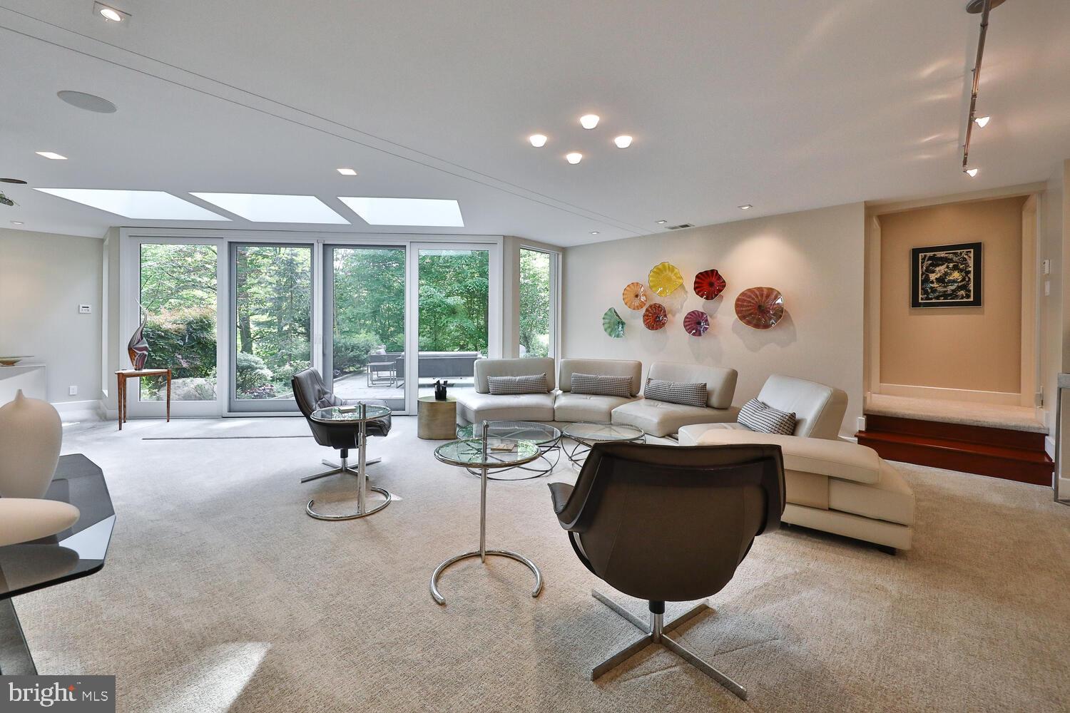 4126 Apalogen Road Philadelphia, PA 19129 - Photo 23 of 96