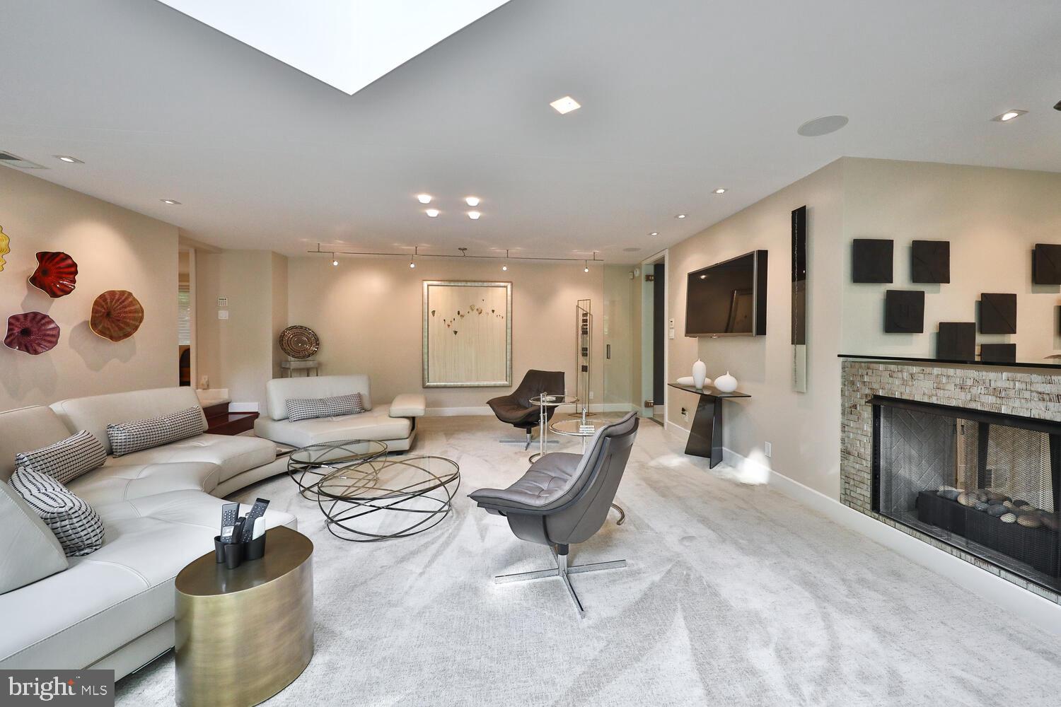 4126 Apalogen Road Philadelphia, PA 19129 - Photo 25 of 96