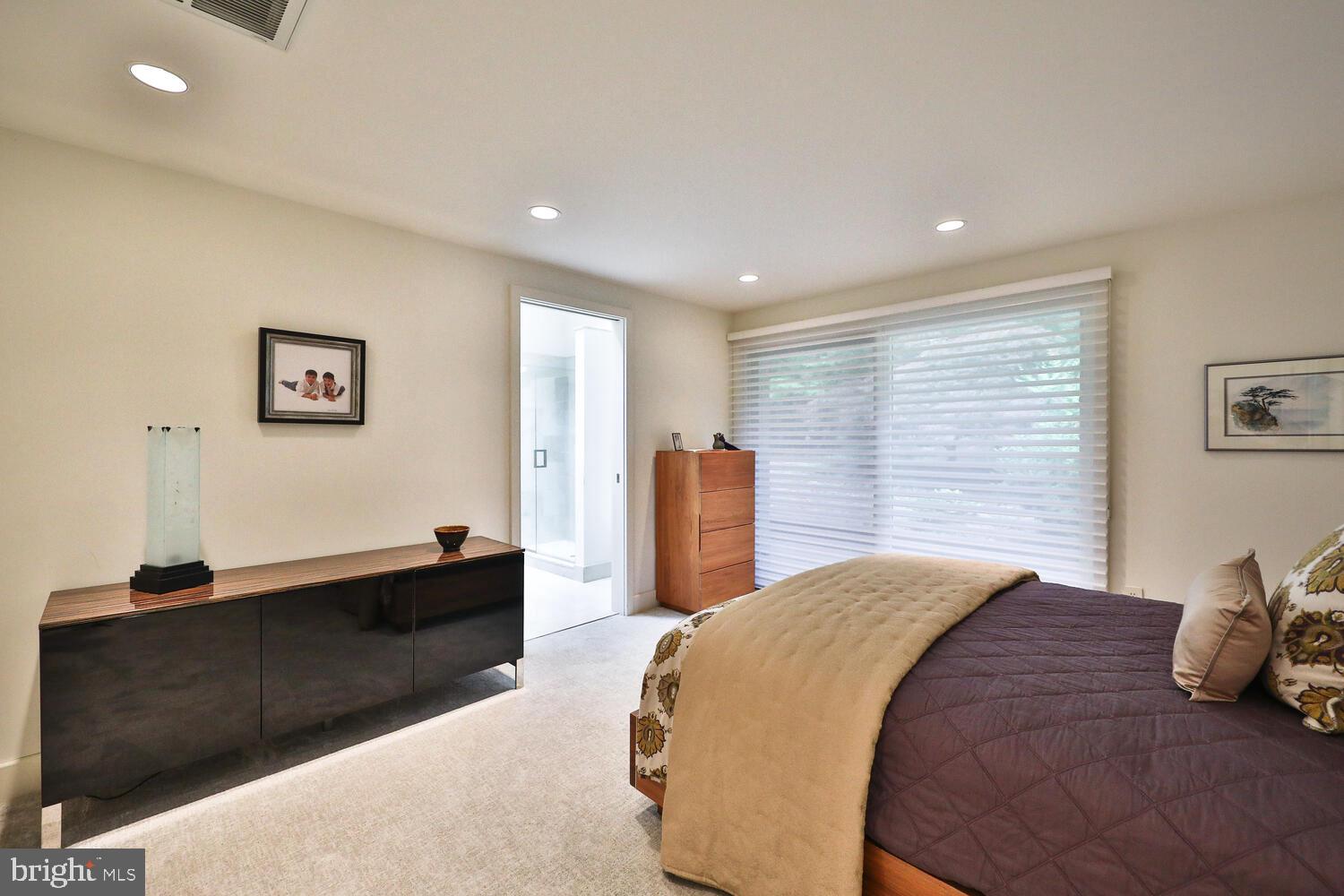 4126 Apalogen Road Philadelphia, PA 19129 - Photo 29 of 96