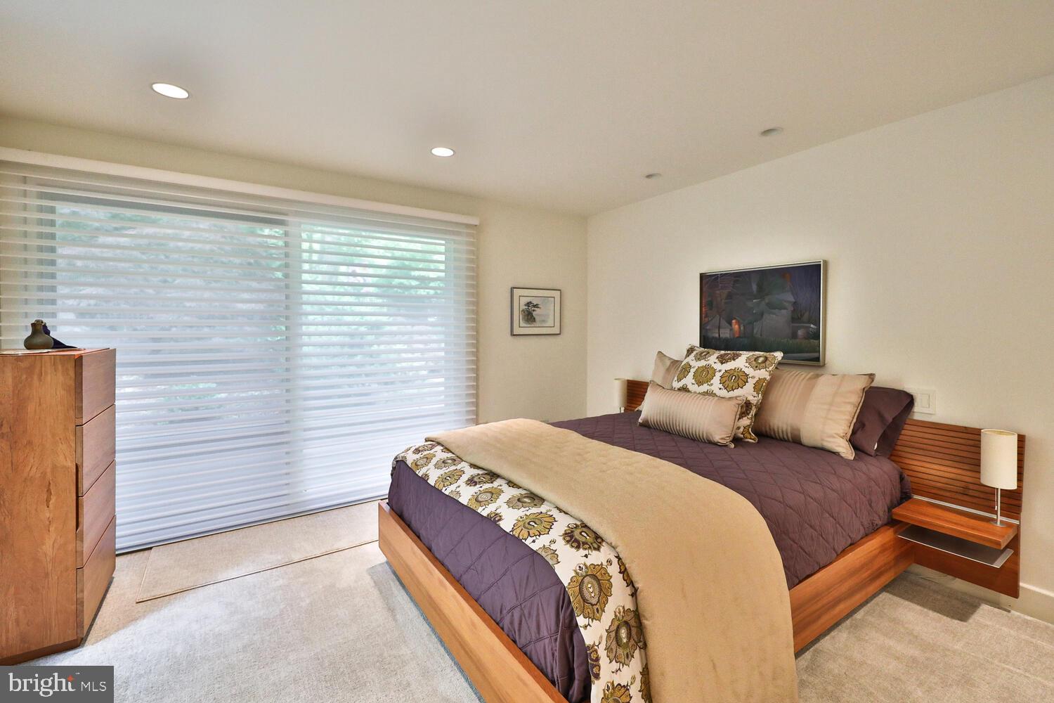 4126 Apalogen Road Philadelphia, PA 19129 - Photo 30 of 96