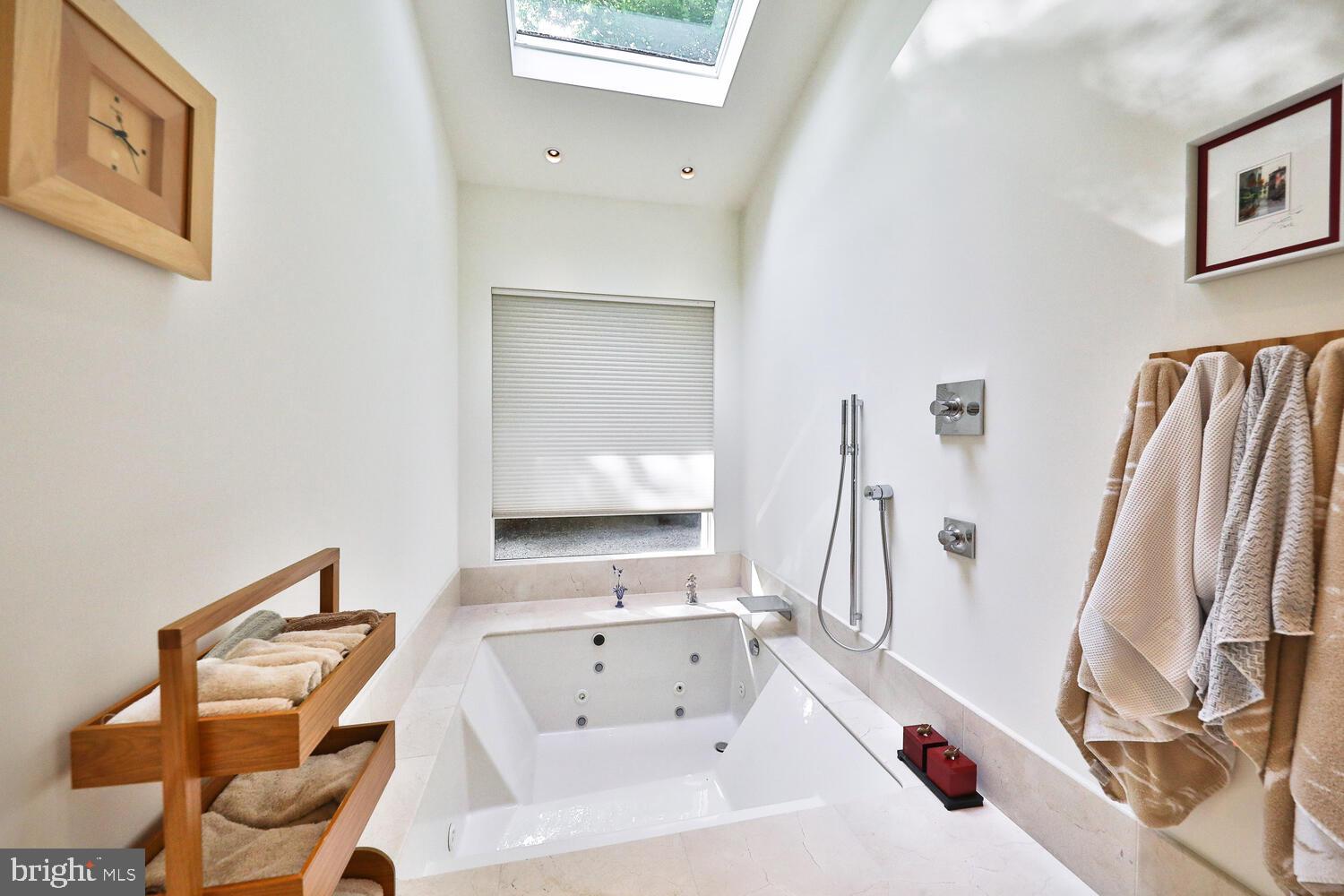 4126 Apalogen Road Philadelphia, PA 19129 - Photo 35 of 96