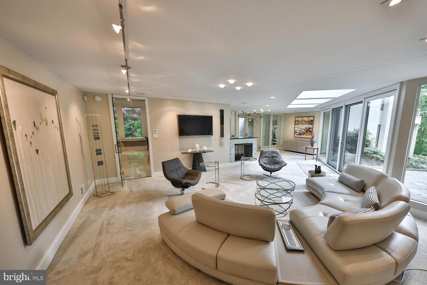 4126 Apalogen Road Philadelphia, PA 19129 - Photo 42 of 96