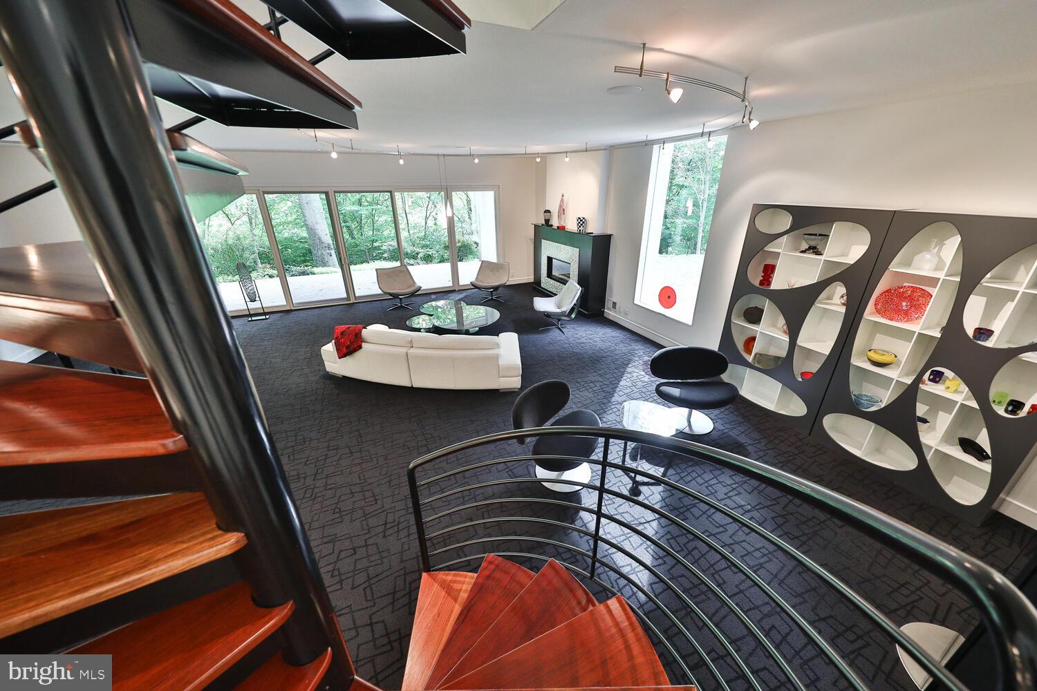 4126 Apalogen Road Philadelphia, PA 19129 - Photo 45 of 96