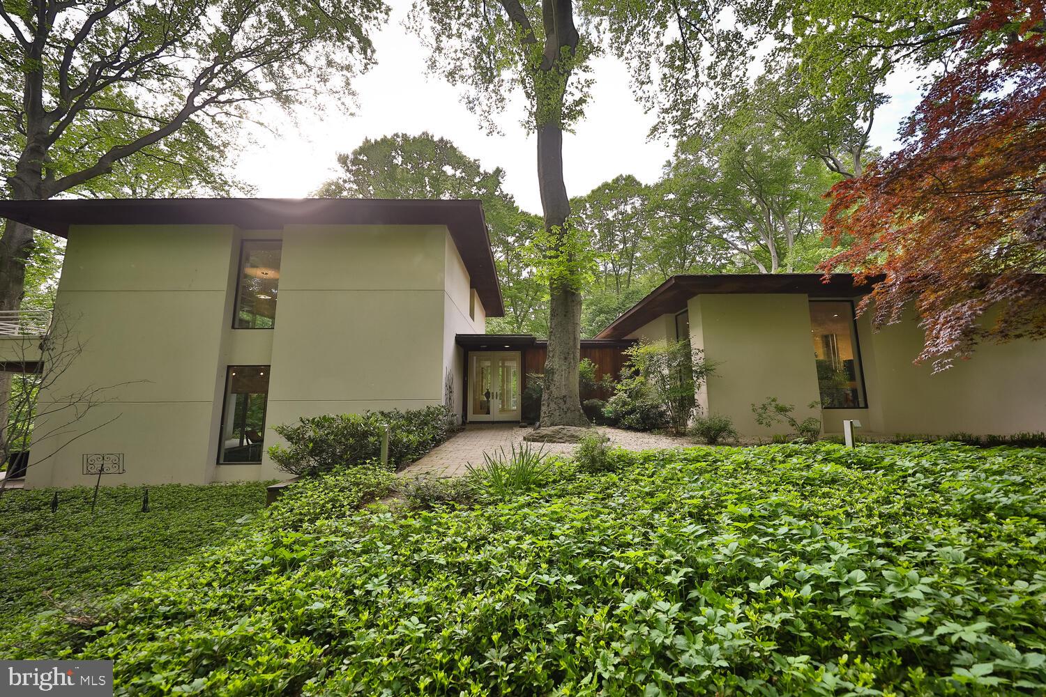 4126 Apalogen Road Philadelphia, PA 19129 - Photo 6 of 96