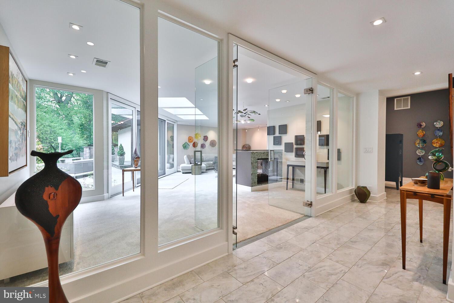 4126 Apalogen Road Philadelphia, PA 19129 - Photo 9 of 96