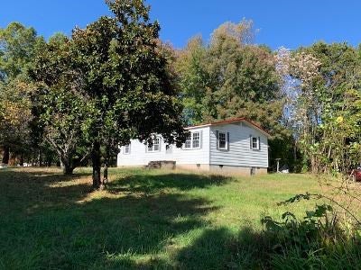 7042 Red House Road Appomattox, VA 24522 - Photo 3 of 12 Gallery Image 3