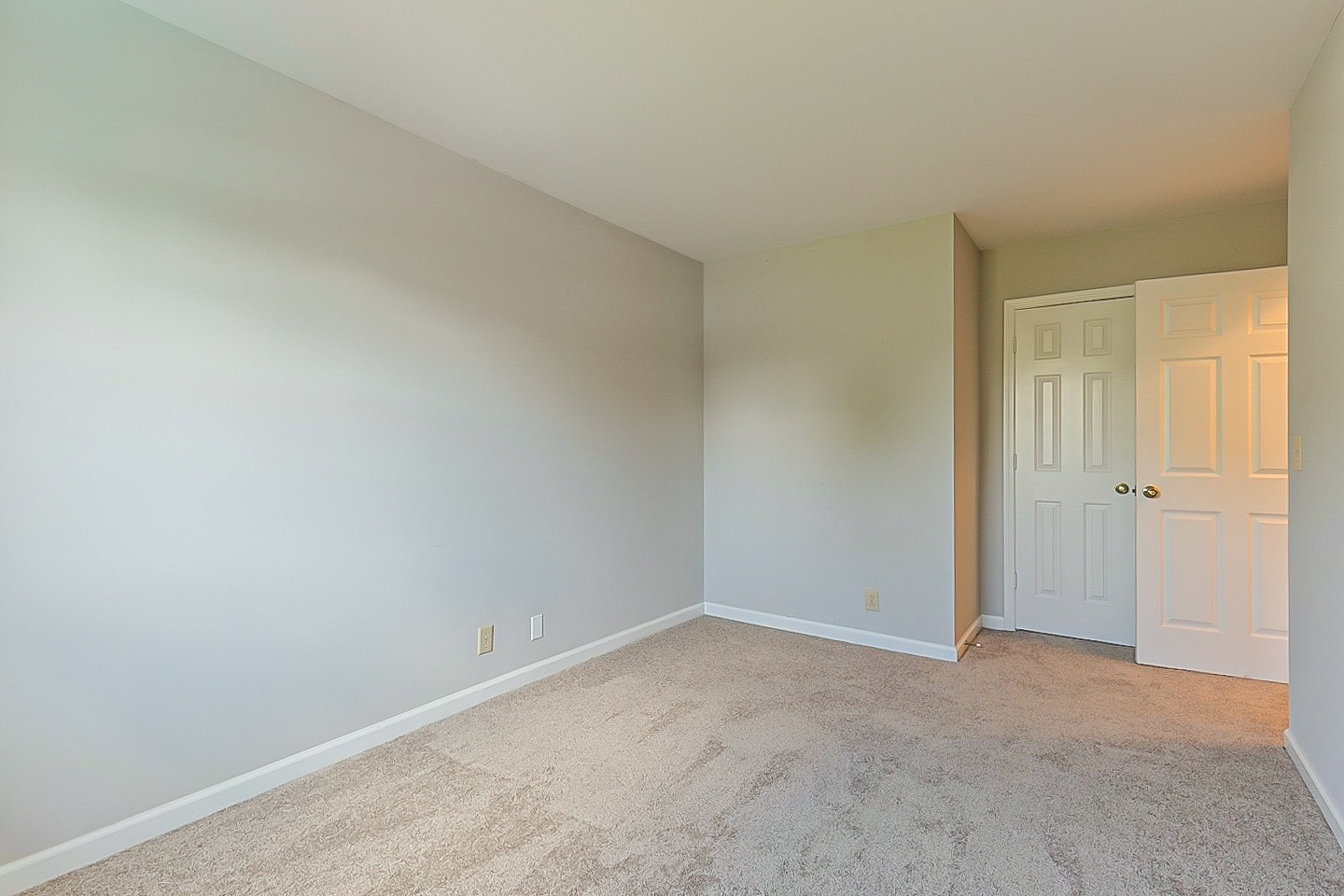 896 General George Patton Road Nashville, TN 37221 - Photo 16 of 23 a view of an empty room and entryway