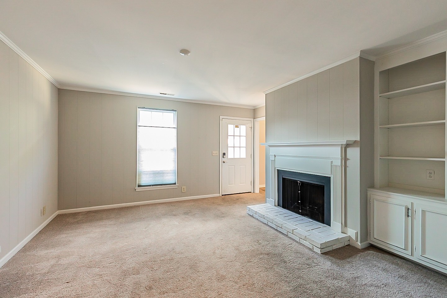 896 General George Patton Road Nashville, TN 37221 - Photo 5 of 23 a view of empty room with a fireplace