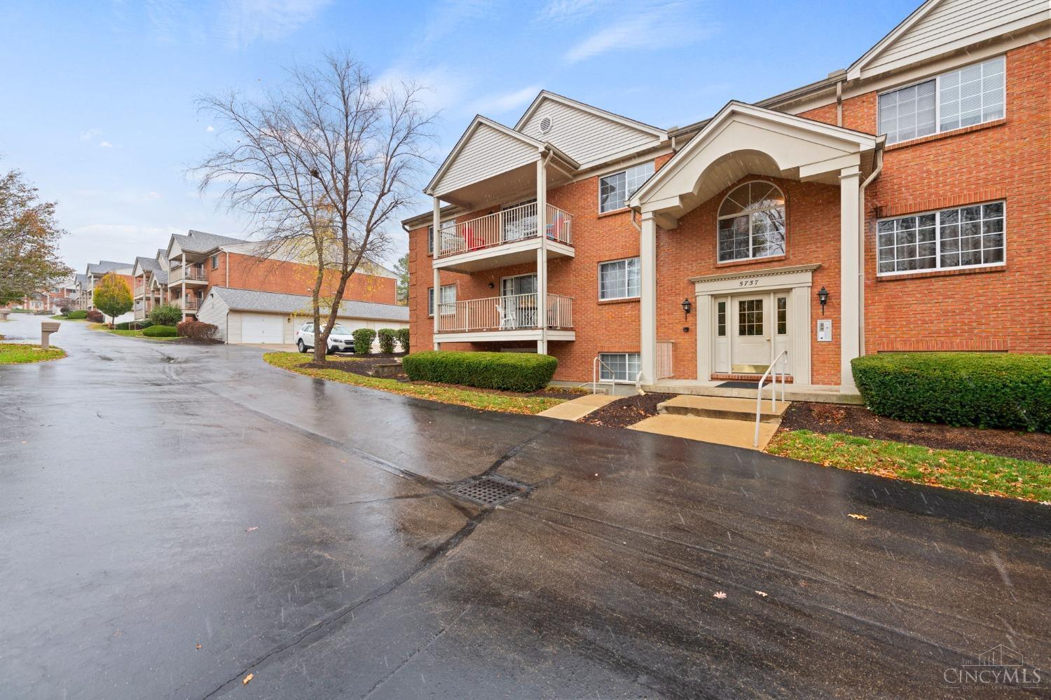 5757 Cheviot Road, Unit 1C Cincinnati, OH 45247 - Photo 2 of 27 Gallery Image 2