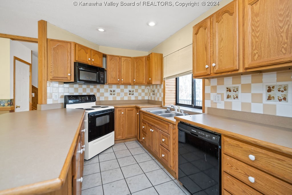 222 Atlas Road South Charleston, WV 25309 - Photo 17 of 38 Gallery Image 17