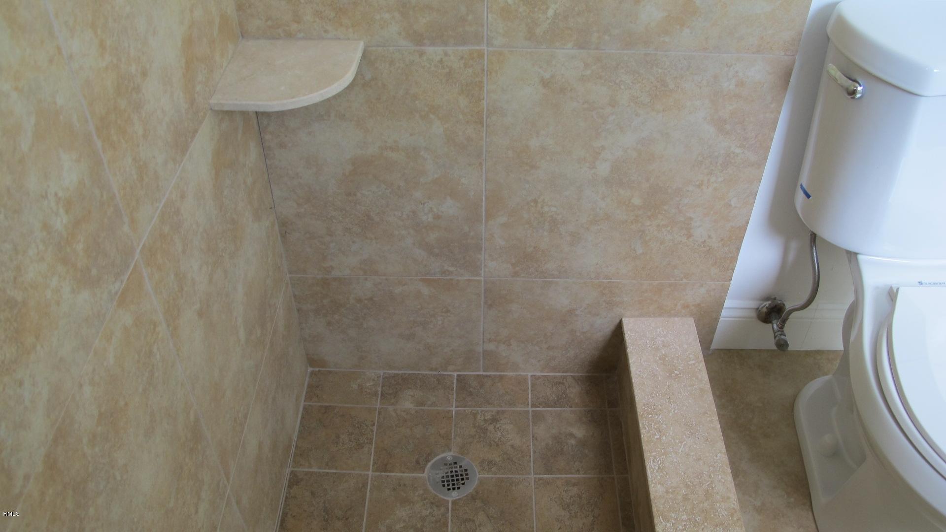 11143 Mustang Street Boca Raton, FL 33428 - Photo 8 of 16 Closeup of Master Shower