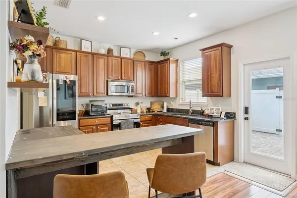 $2,350 | 13252 Silver Strand Falls Drive, Orlando, FL 32824