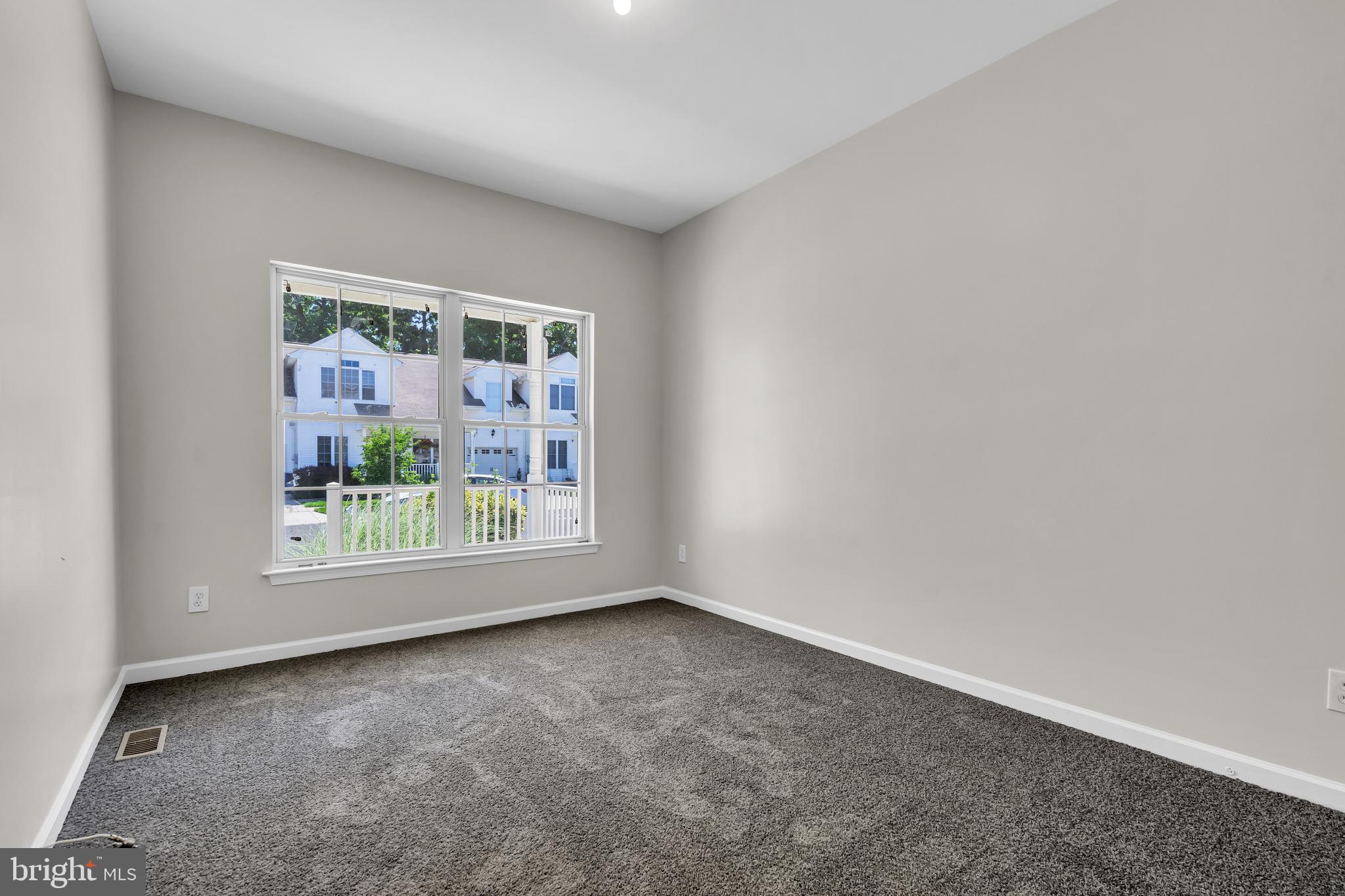 21 Charles Circle Riverside, NJ 08075 - Photo 8 of 29