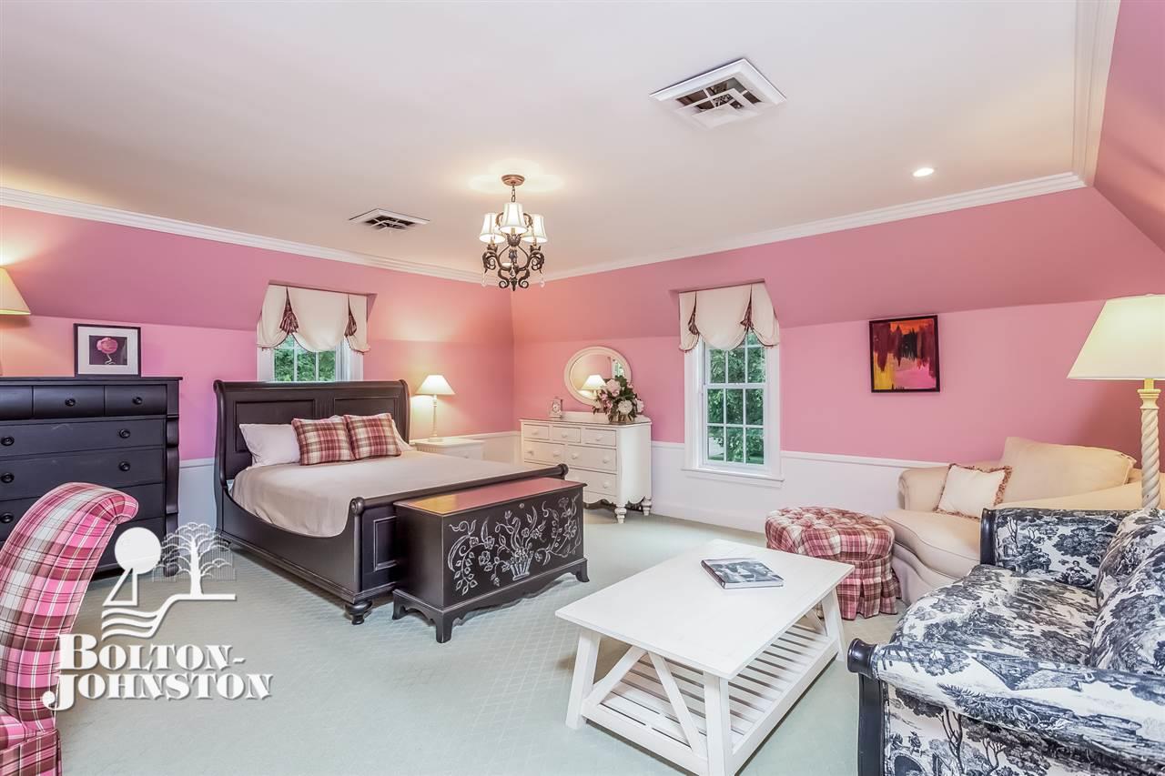 84 Vendome Road Grosse Pointe, MI 48236 - Photo 14 of 41 Bedroom
