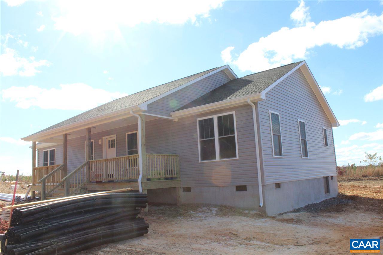 703 Correctional Center Road Dillwyn, VA 23936 - Photo 4 of 13 a view of a house with a house
