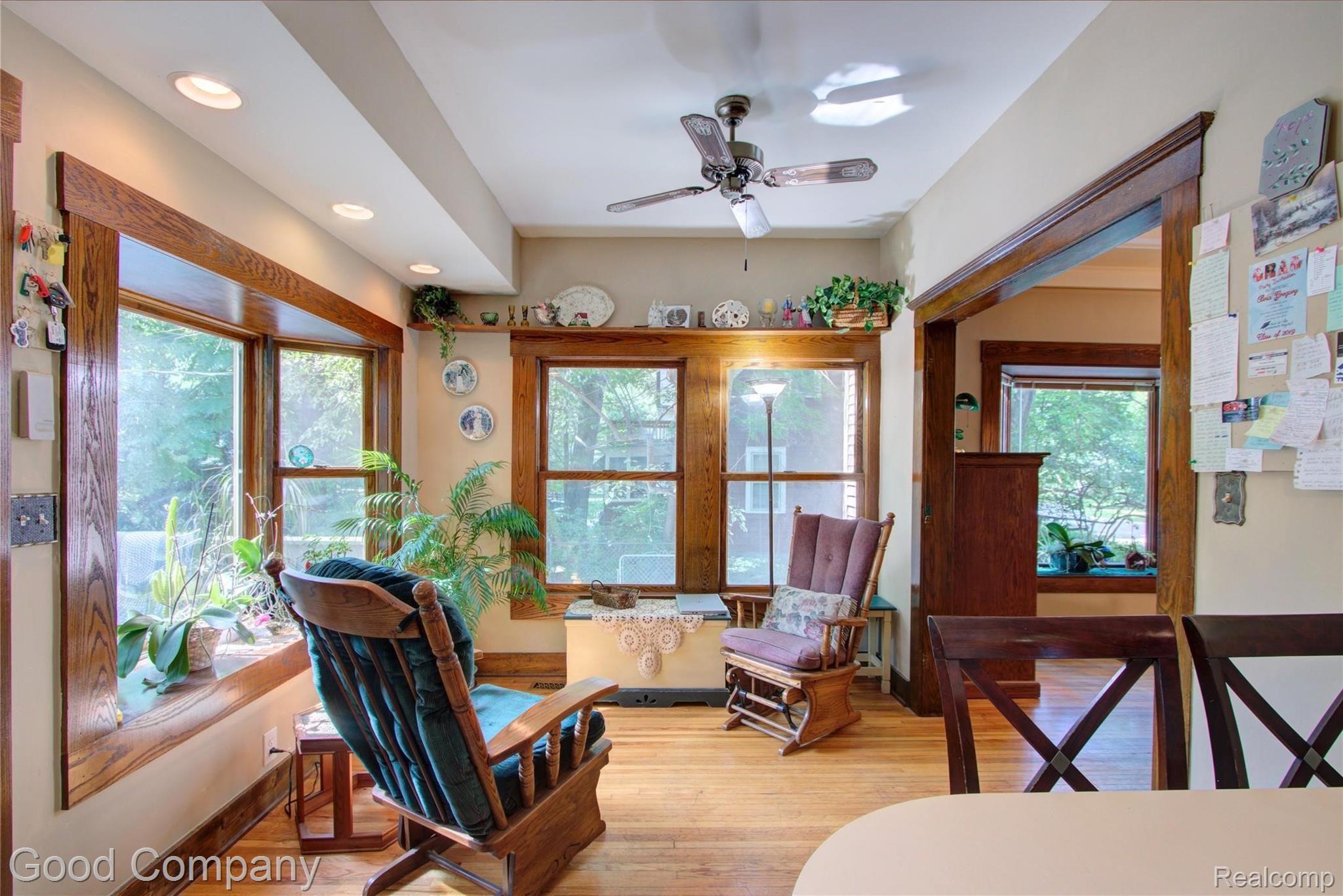 20 Devonshire Road Pleasant Ridge, MI 48069 - Photo 12 of 43 12.jpeg