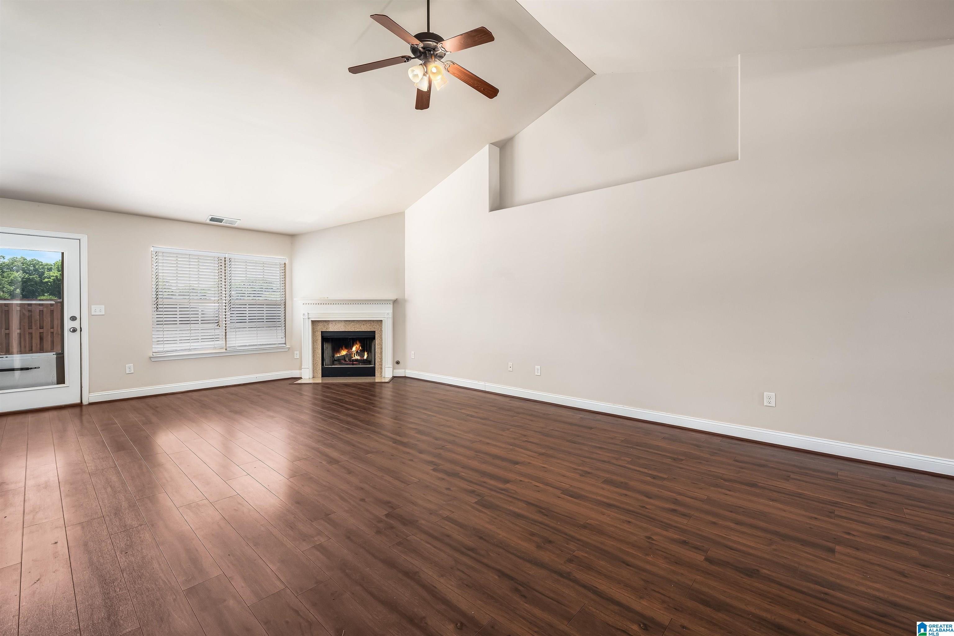 352 Tanglewood Circle Alabaster, AL 35007 - Photo 7 of 26